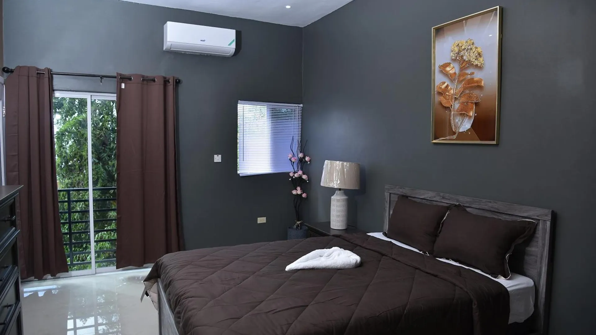 Gasthof Lsstonethrow Apts Montego Bay